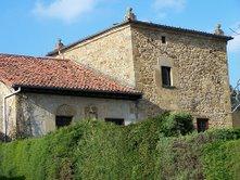 Casona del barrio de la Dehesa, en Limpias, Cantabria